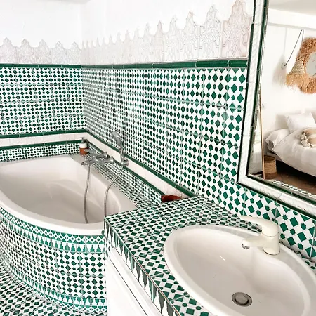 L Hacienda Le Pradet